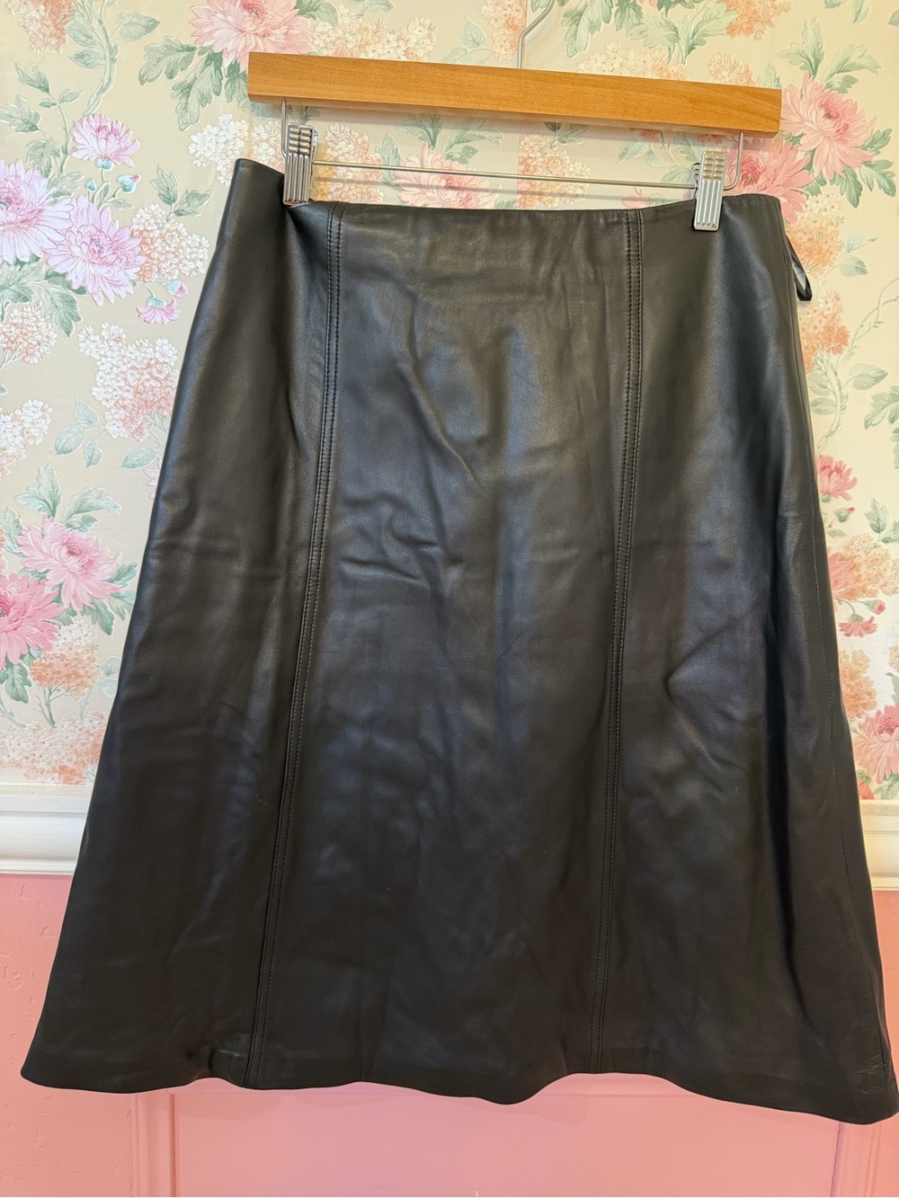 St. John leather Classic Black Leather A-Line Skirt